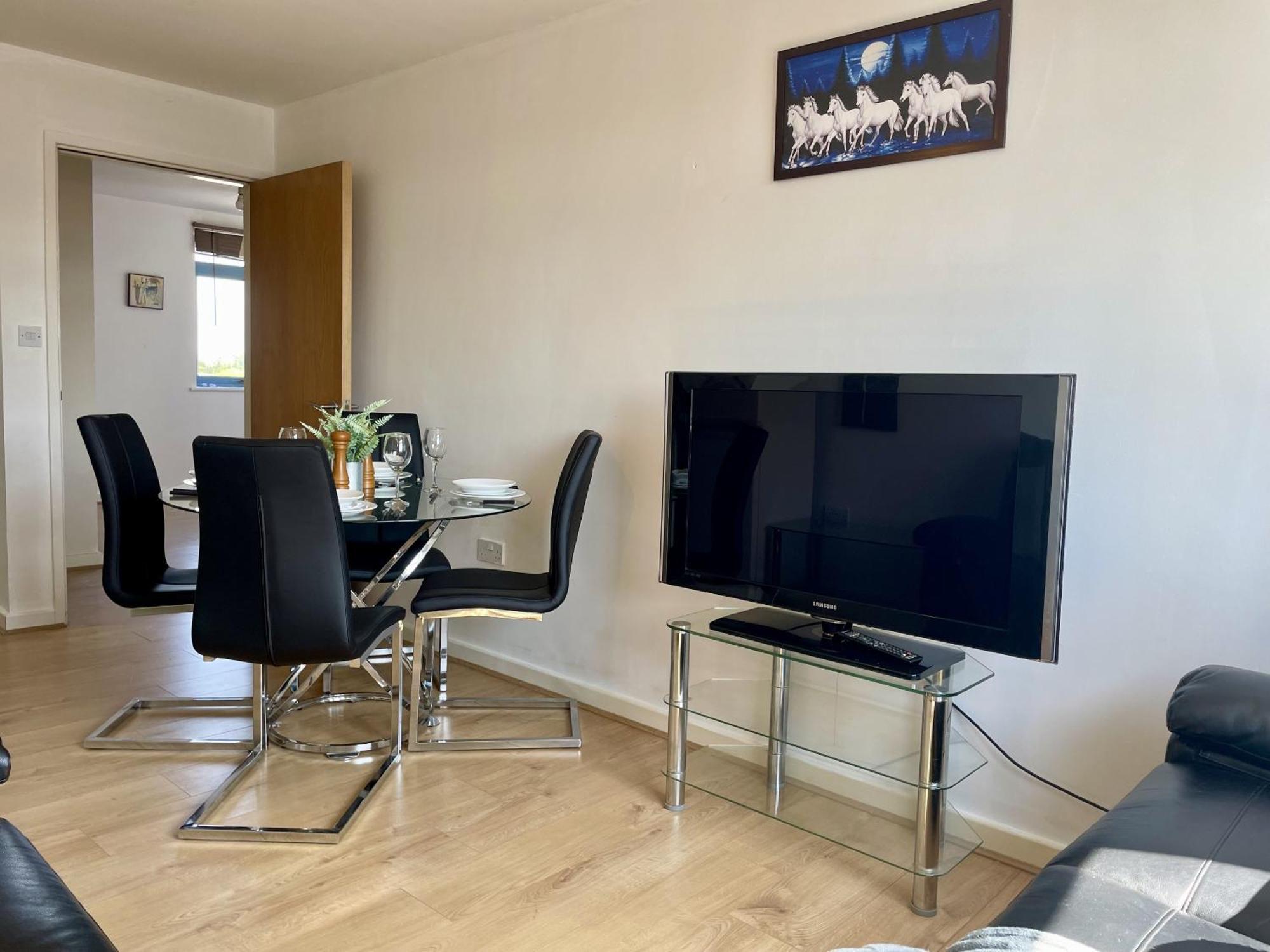 Hk Life Serviced Apartment , City Centre Σουίντον Εξωτερικό φωτογραφία