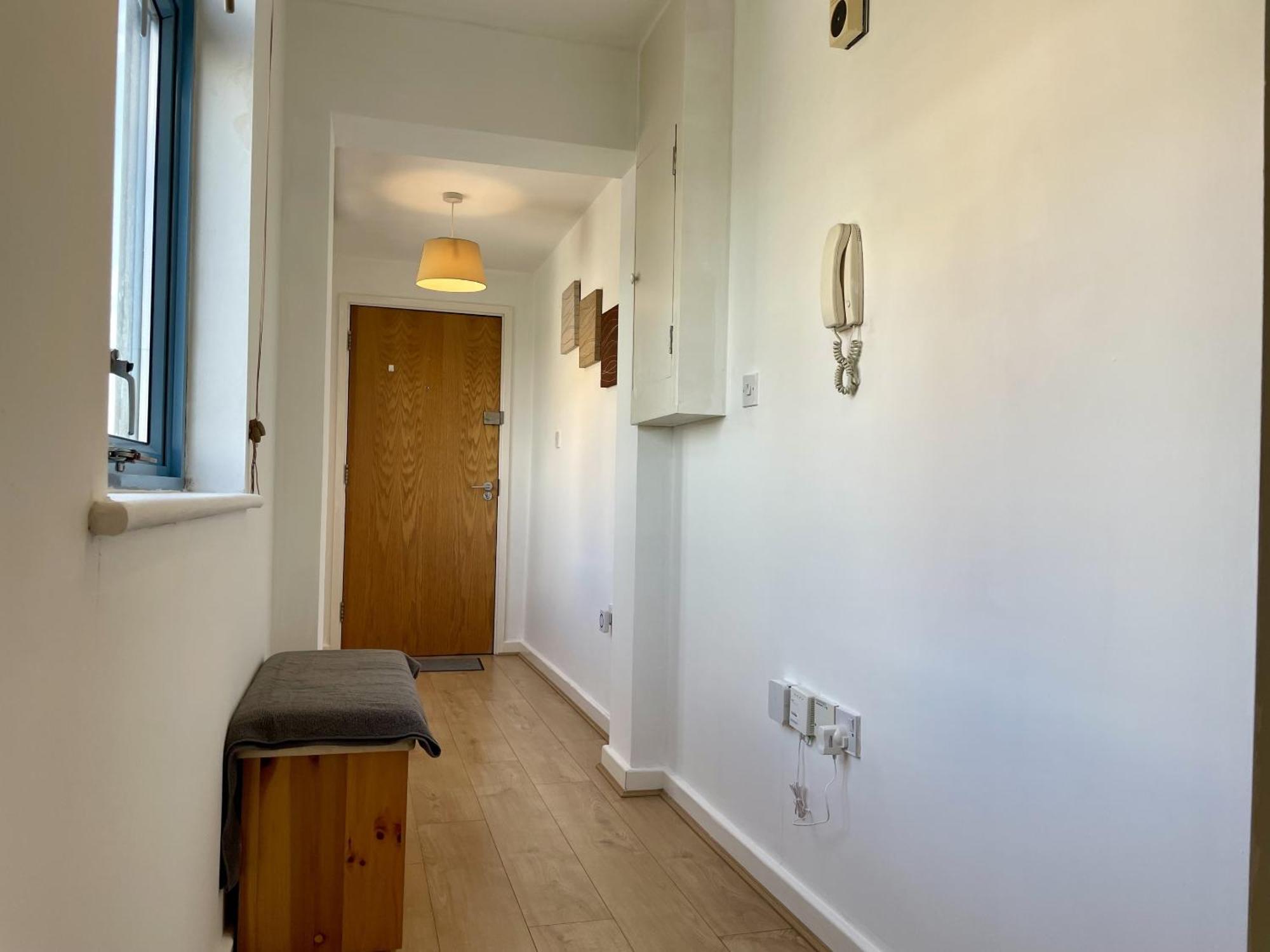 Hk Life Serviced Apartment , City Centre Σουίντον Εξωτερικό φωτογραφία