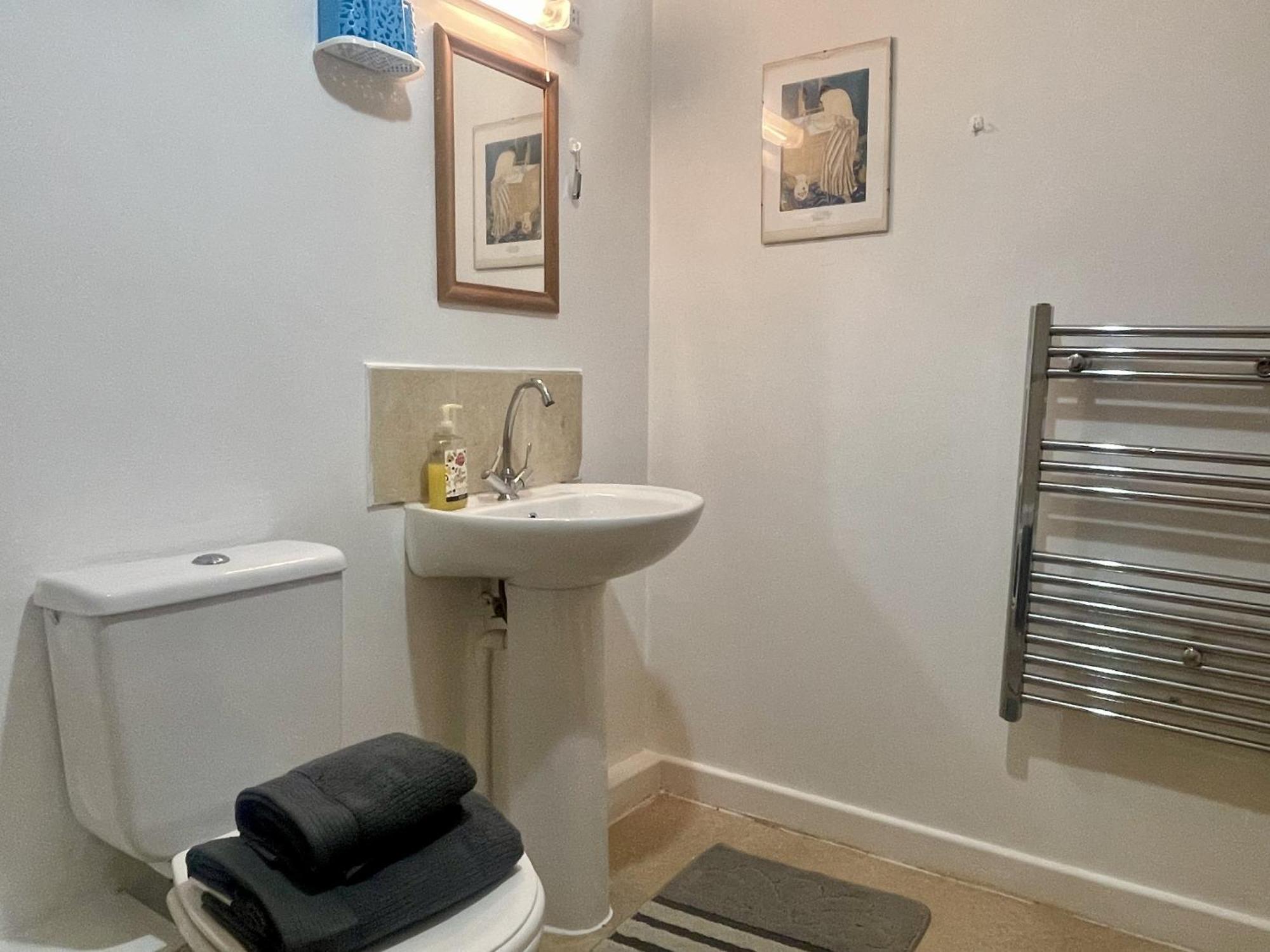 Hk Life Serviced Apartment , City Centre Σουίντον Εξωτερικό φωτογραφία