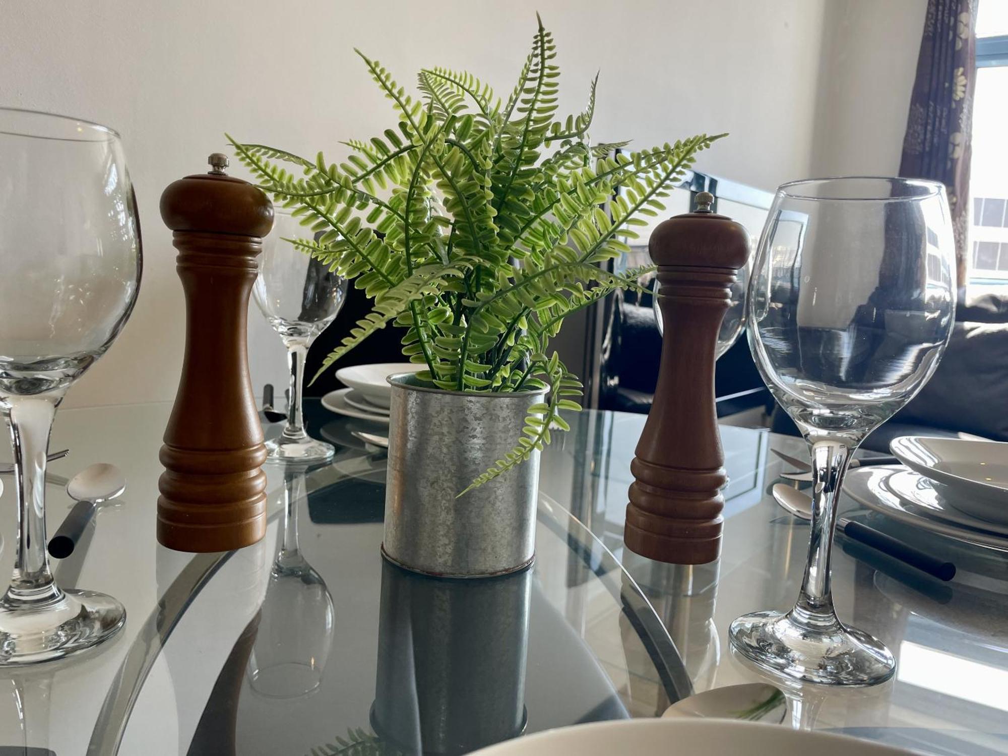 Hk Life Serviced Apartment , City Centre Σουίντον Εξωτερικό φωτογραφία