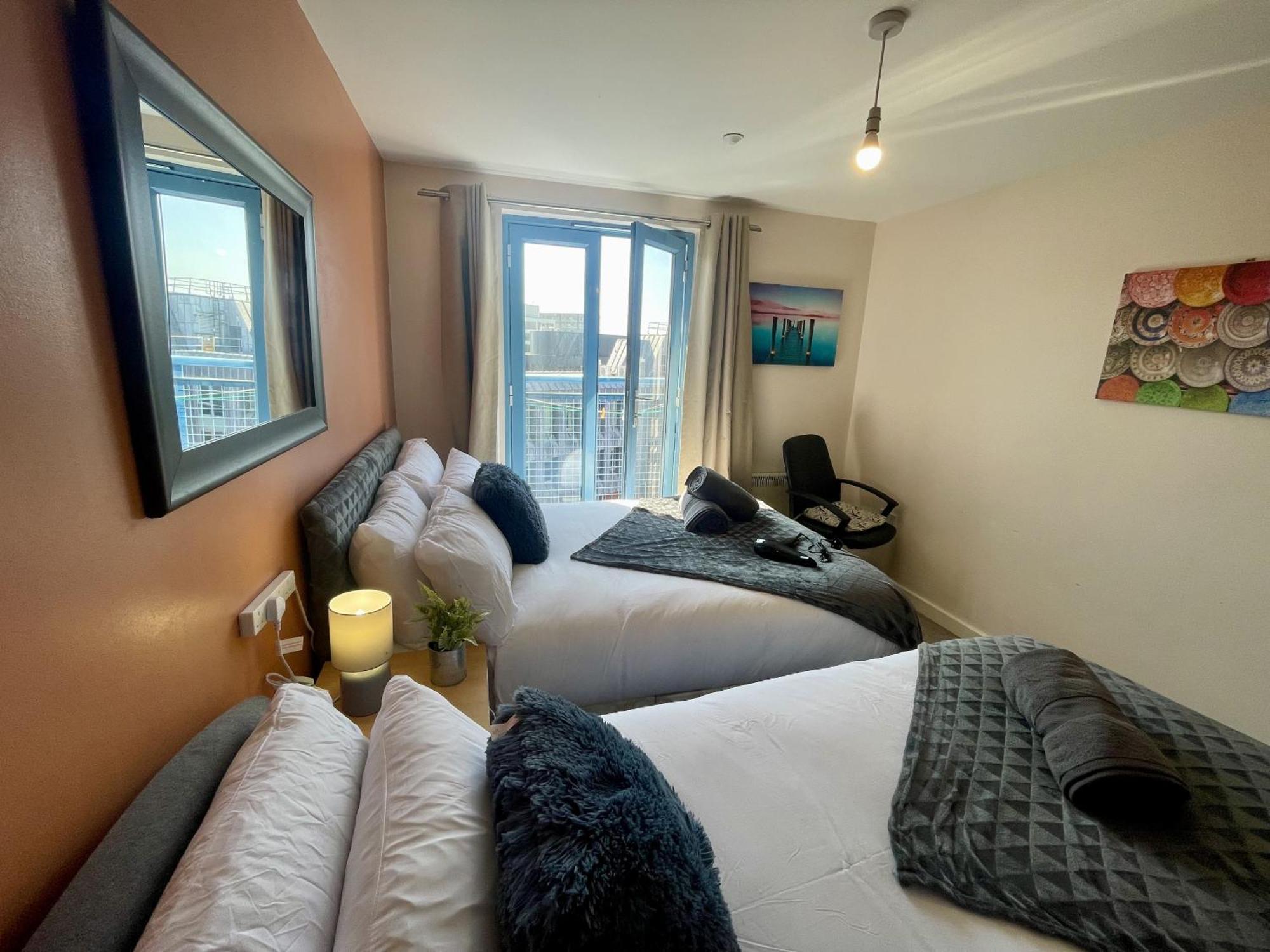 Hk Life Serviced Apartment , City Centre Σουίντον Εξωτερικό φωτογραφία