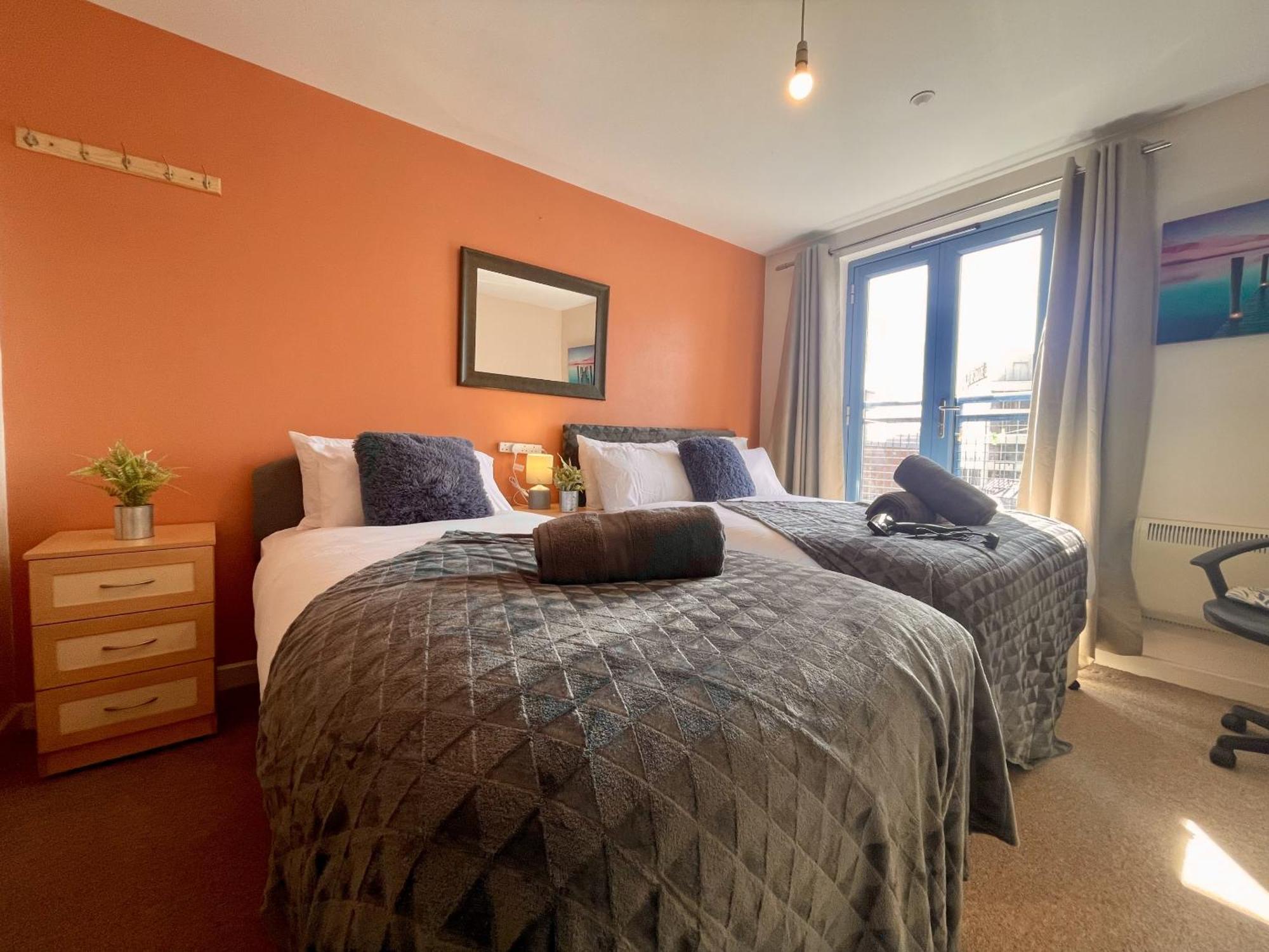 Hk Life Serviced Apartment , City Centre Σουίντον Εξωτερικό φωτογραφία
